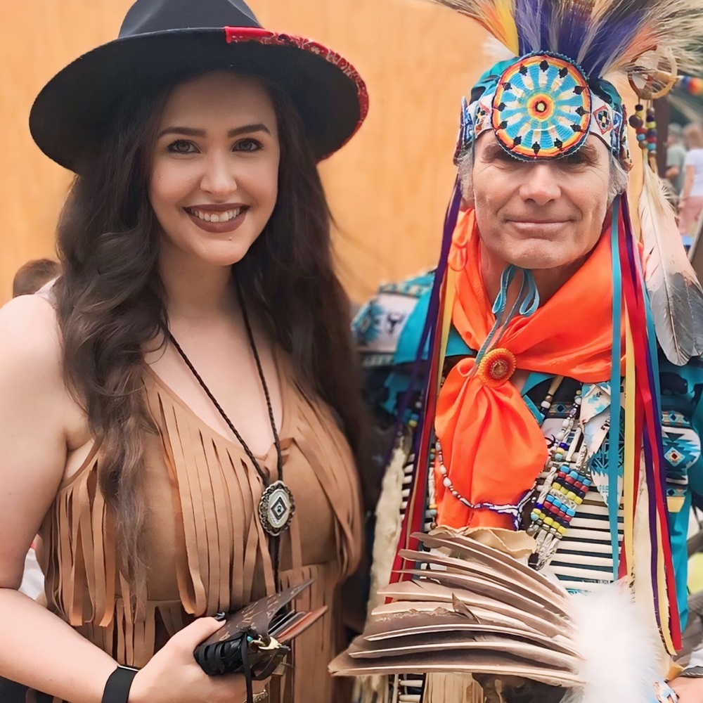 Meet your Posher, Holley